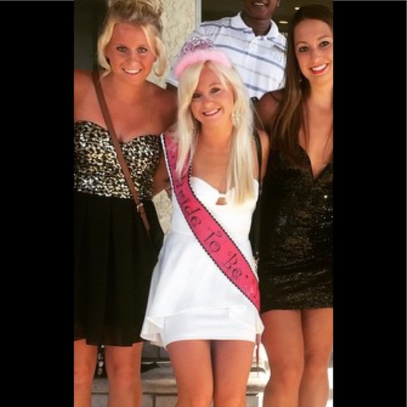 White bachelorette dress - Picture 2 of 2